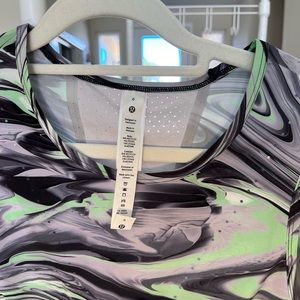 NWT 🔥 Lululemon Swift Ventilated Running tank size 6